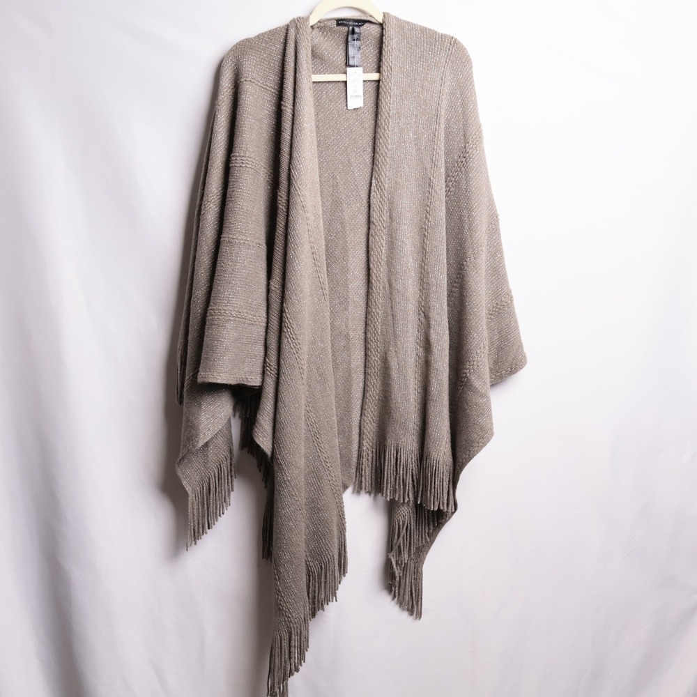 White House Black Market‎ Yarn Ruana Womens M/L Mercury New Metallic Fringe Wrap